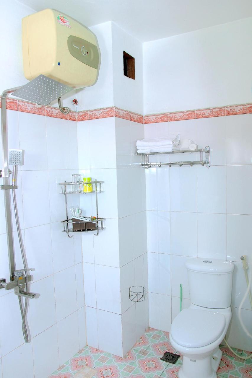 נין בין Xuan Hoa Hotel מראה חיצוני תמונה